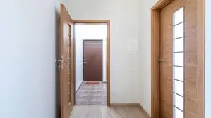 Ahorro frente a cambiar puertas