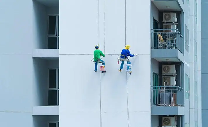 Contratar pintores de fachadas en Alovera